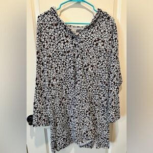 Lands' End Women's Navy blue and White Floral Blouse